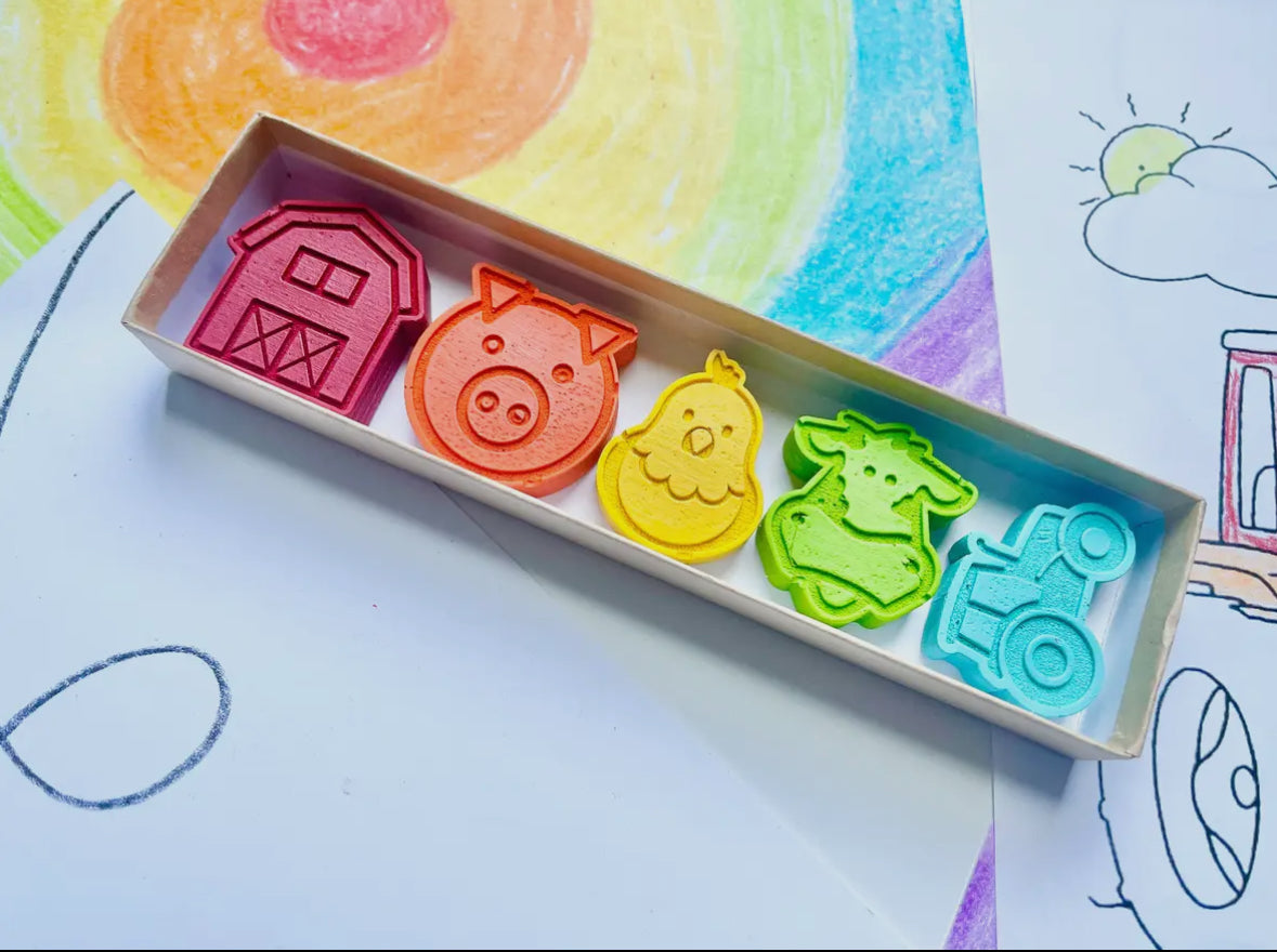 Farm animal crayon gift set made from 100% non-toxic crayons. Includes 5 assorted colorful crayons in an 8"x2" box, perfect for stocking stuffers, party favors, or classroom gifts. Crayons are approximately 2" long and made from recycled materials.