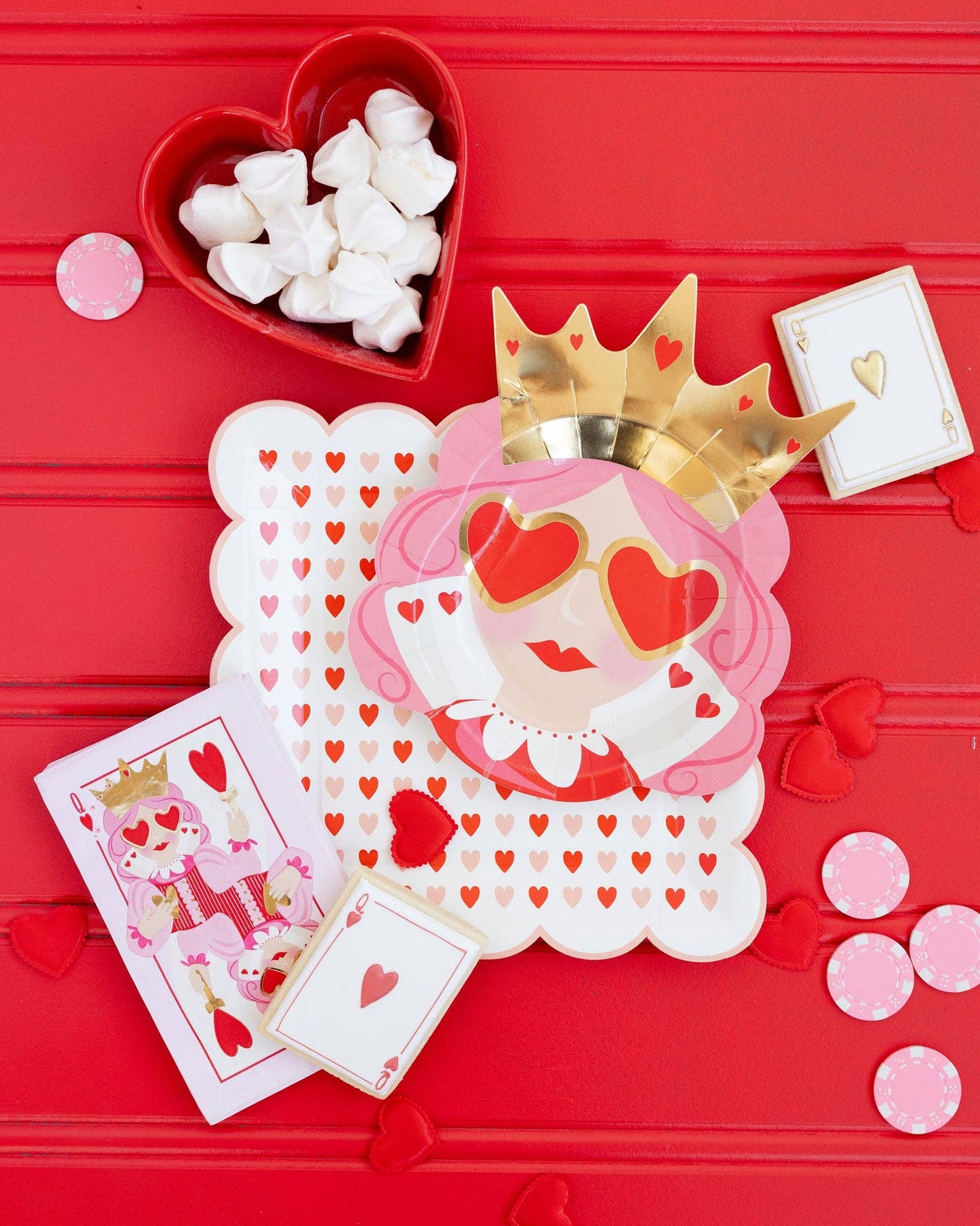 Queen of Hearts paper plates with gold foil, 8 plates per pack, 8x10 inches, perfect for Valentine's Day or royal celebrations.