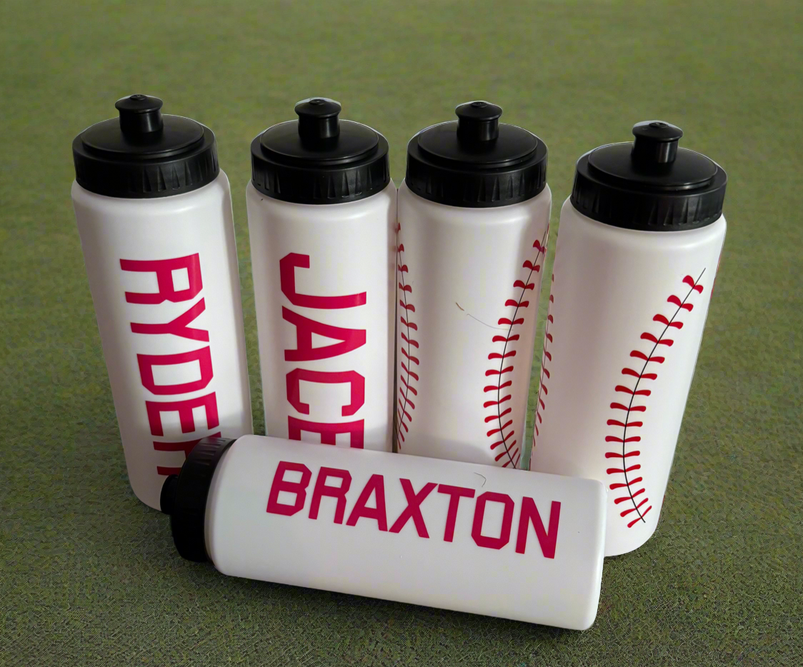 Stylish baseball-themed water bottles with pull-top caps for easy drinking, available in various colors and fonts. Perfect for sports teams, picnics, and field trips.