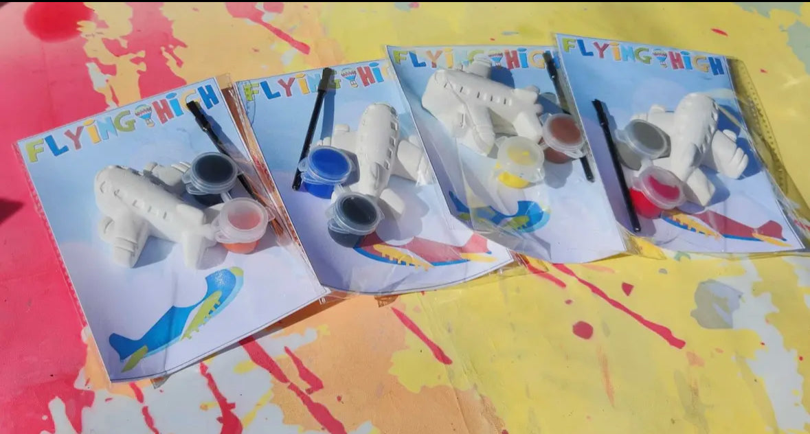 Airplane-themed DIY pottery painting kits, perfect party favors for kids ages 3+. Each kit includes a mini sculpture, paints, and a paintbrush, ideal for birthdays, baby showers, family reunions, or sleepover parties. Fun indoor activity that encourages artistic expression for toddlers and preschoolers