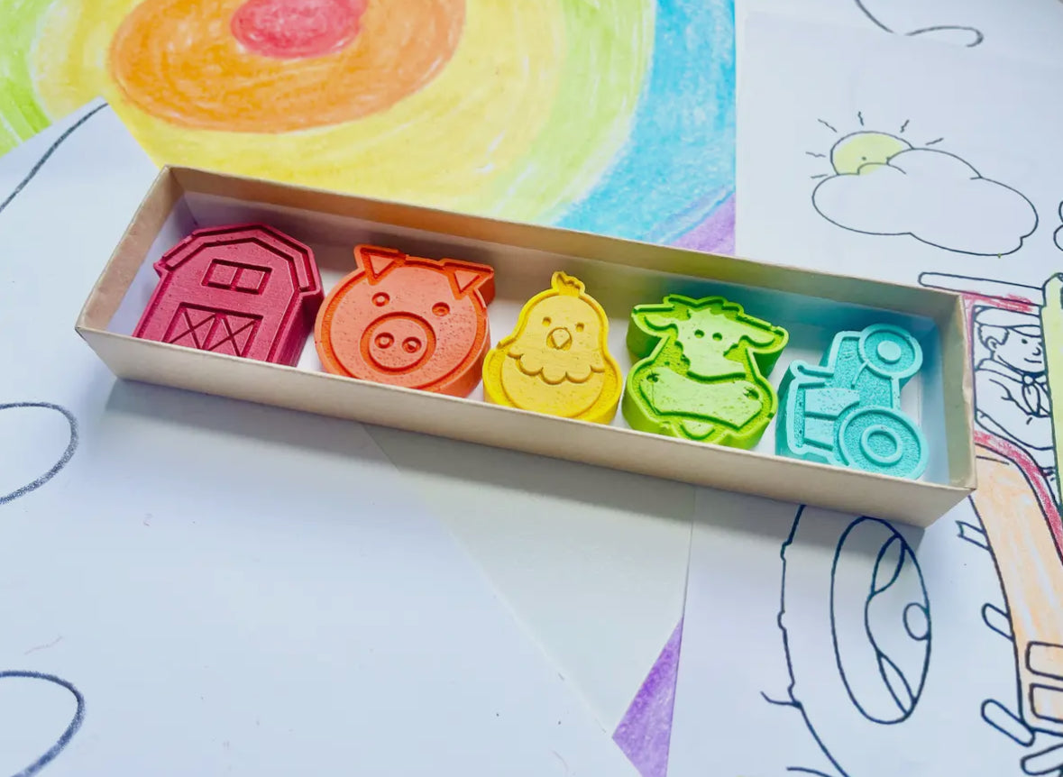 Farm animal crayon gift set made from 100% non-toxic crayons. Includes 5 assorted colorful crayons in an 8"x2" box, perfect for stocking stuffers, party favors, or classroom gifts. Crayons are approximately 2" long and made from recycled materials.