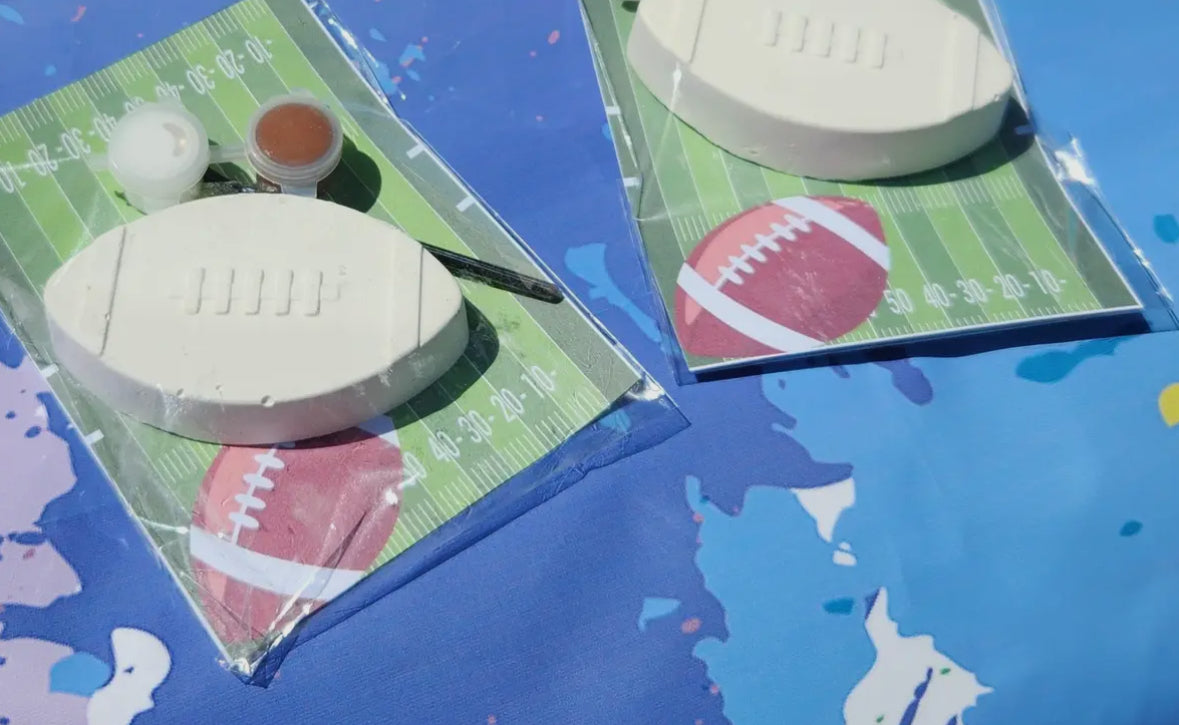 Football-themed pottery painting kits for kids, perfect for party favors and activities. Includes mini sculpture, paint colors, and custom label. Ideal for birthdays, weddings, summer camps, and rainy days. Encourages artistic expression, great for ages 3+.