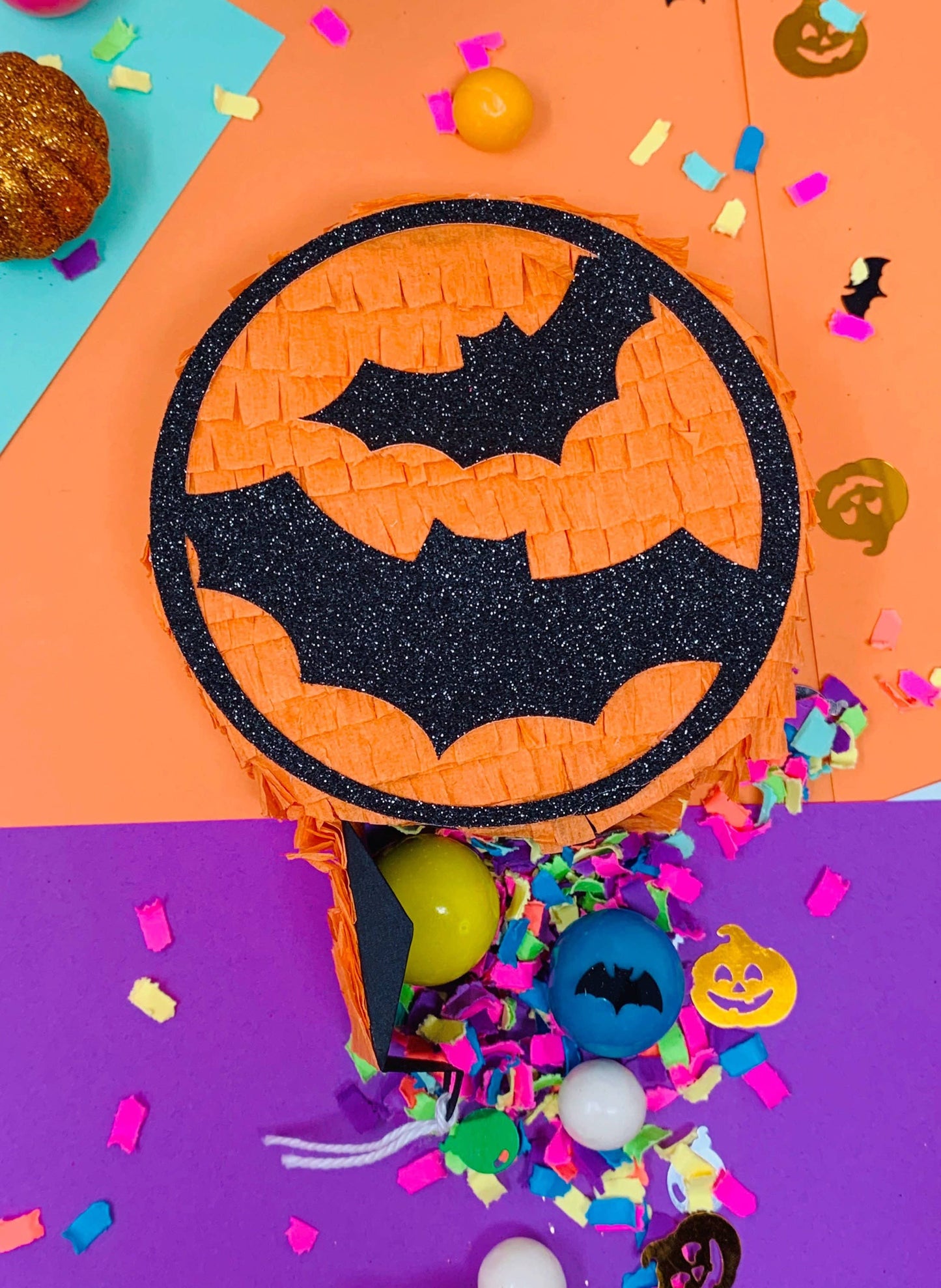 “1 2 3 Count!” 🦇 Mini Bat Piñata Halloween Decoration for Indoor