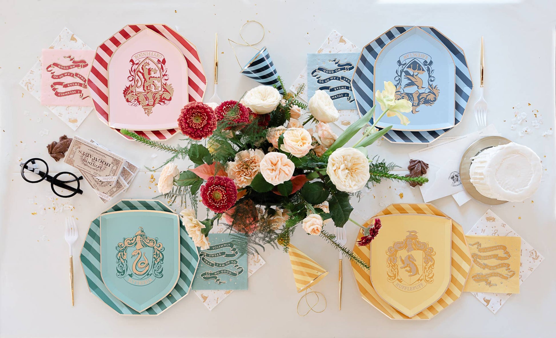 Harry Potter x Bonjour Fête House Pride Large Party Napkins. Includes 24 officially licensed napkins, 6.5" folded. Perfect for Harry Potter-themed parties!