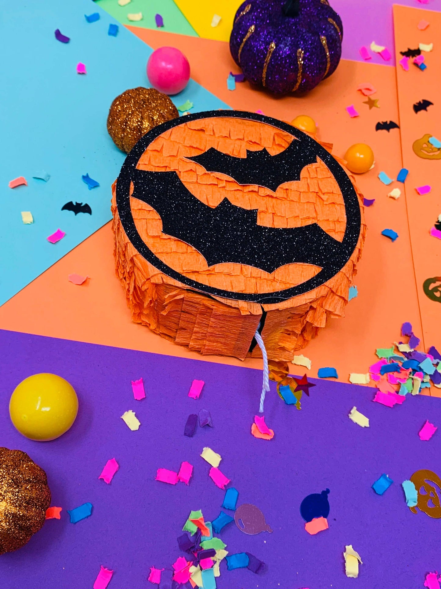 “1 2 3 Count!” 🦇 Mini Bat Piñata Halloween Decoration for Indoor