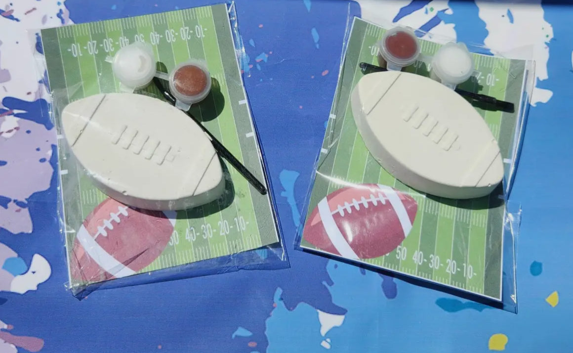 Football-themed pottery painting kits for kids, perfect for party favors and activities. Includes mini sculpture, paint colors, and custom label. Ideal for birthdays, weddings, summer camps, and rainy days. Encourages artistic expression, great for ages 3+.