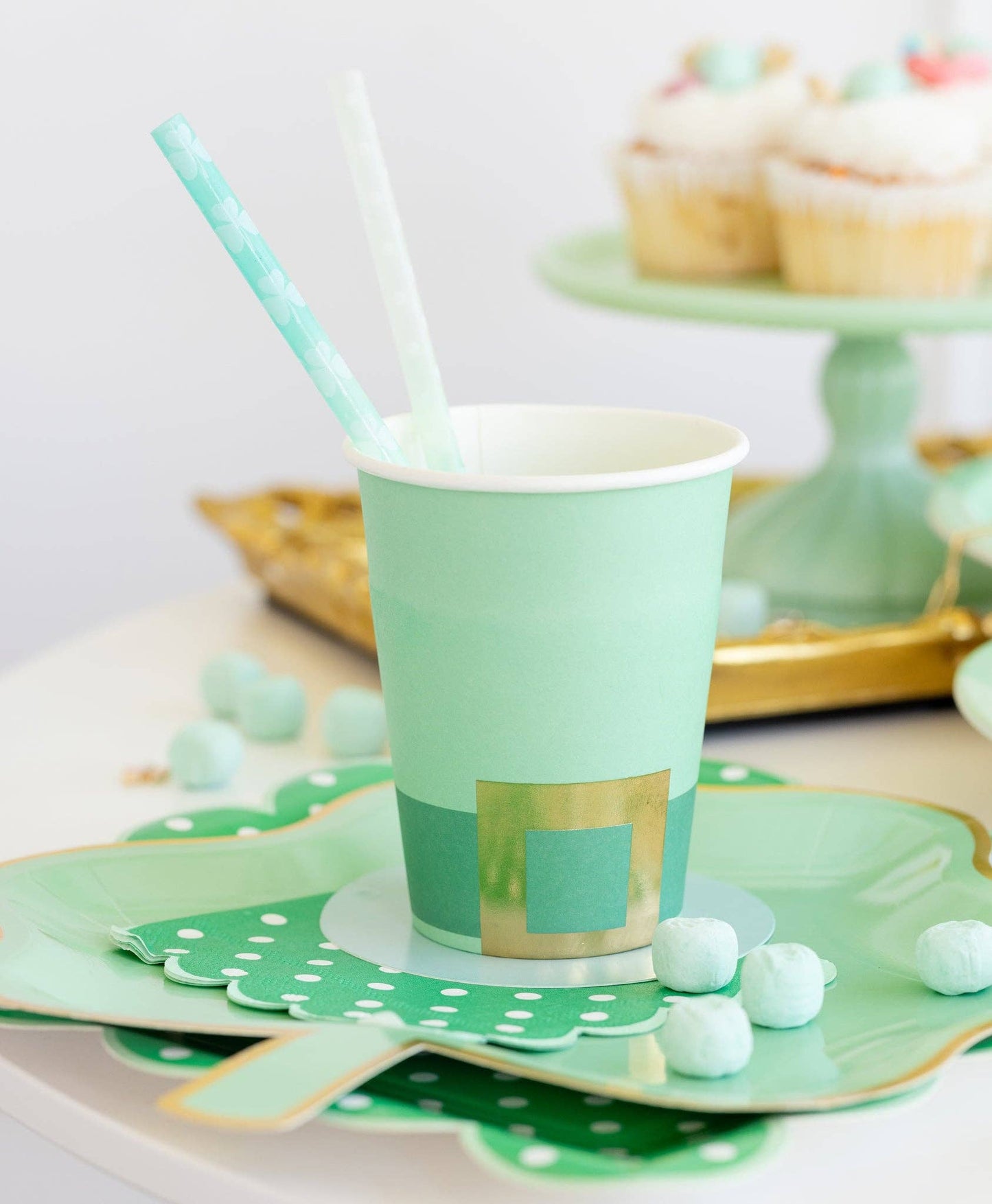 Set of 8 Leprechaun Party Cups – 12oz, 4.5" tall with gold foil and paper hat brim, perfect for St. Patrick's Day.