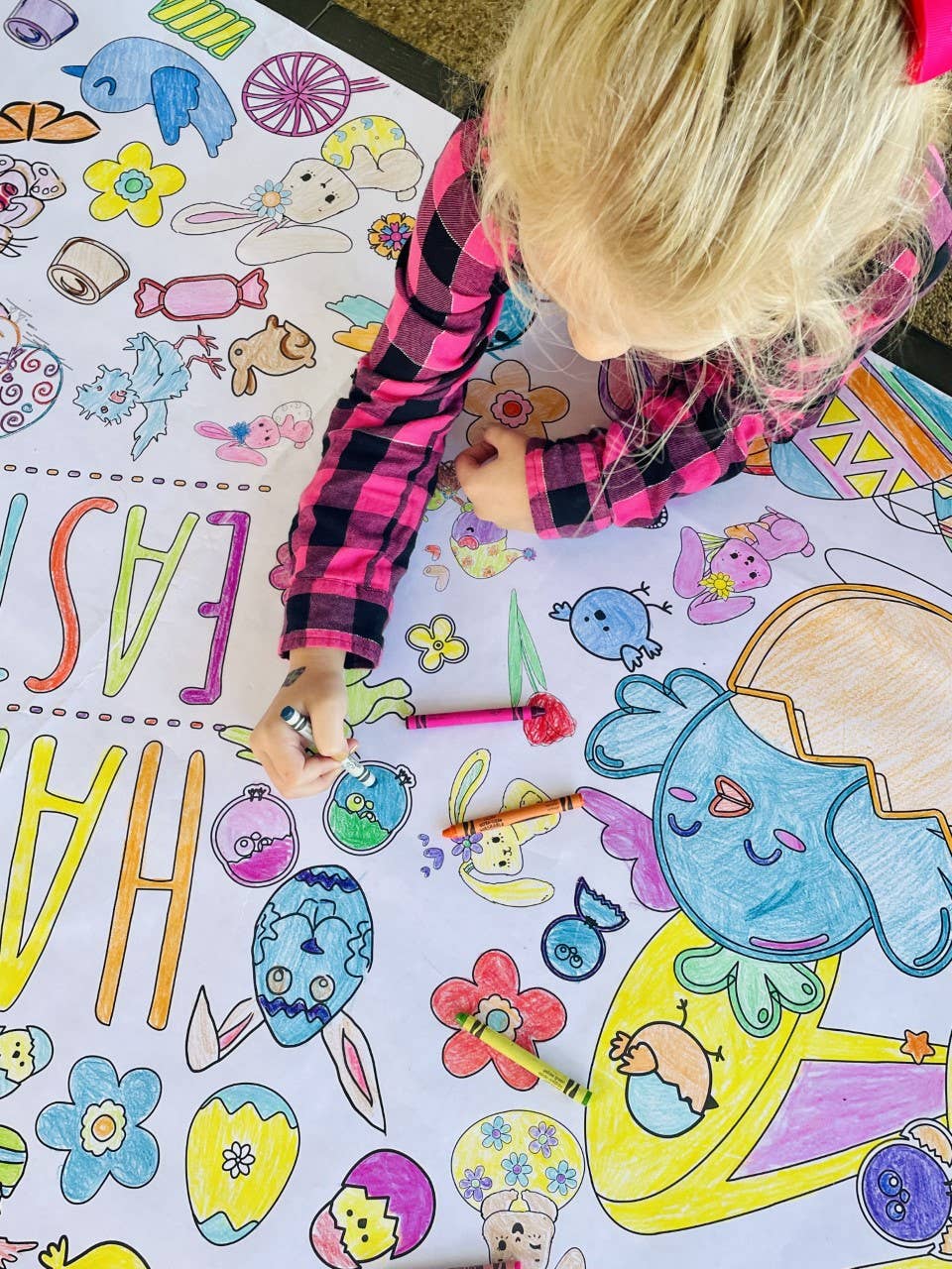 Jumbo Easter paper tablecloth, interactive kids' activity, perfect for family coloring fun, large size