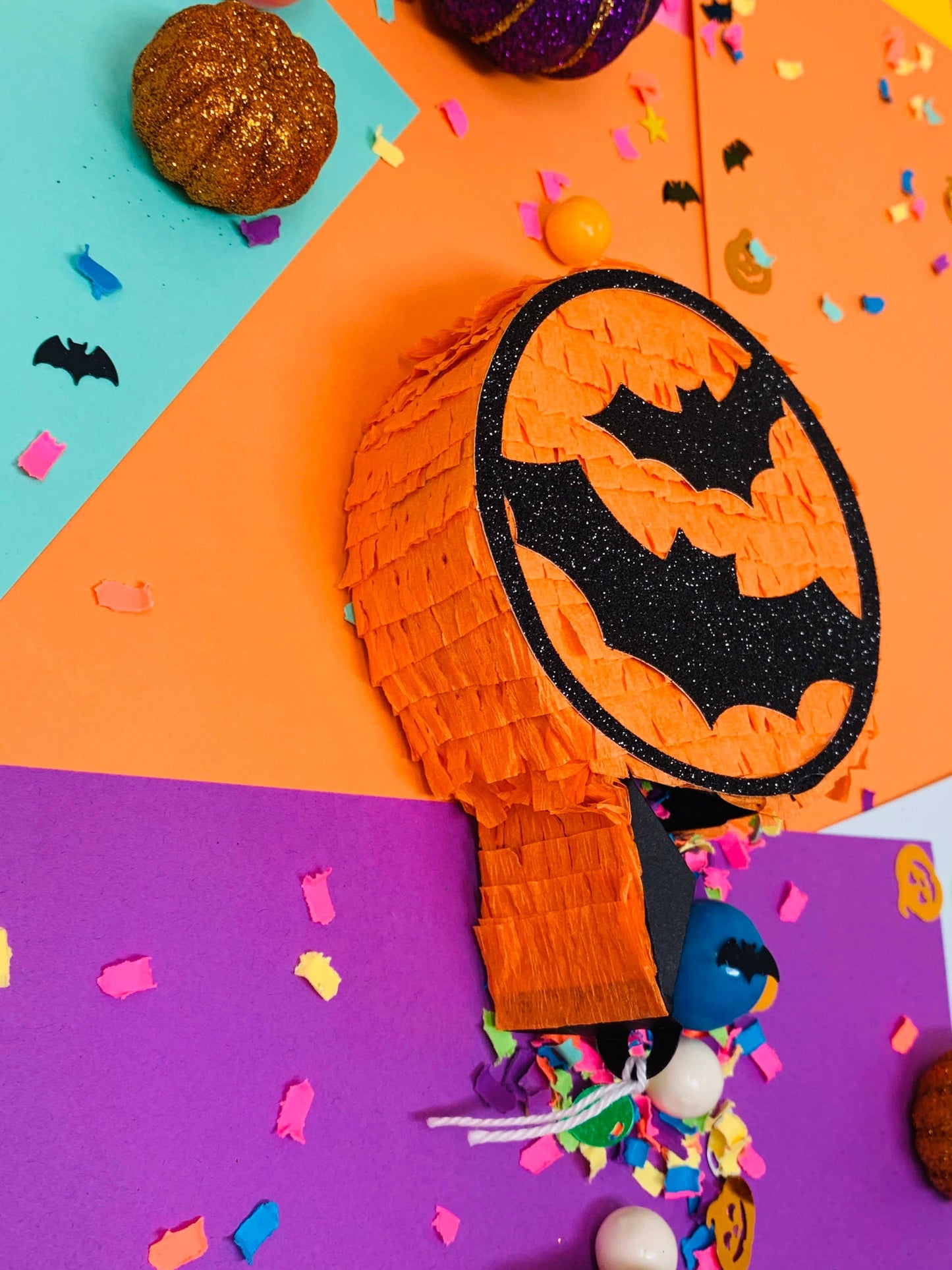 “1 2 3 Count!” 🦇 Mini Bat Piñata Halloween Decoration for Indoor